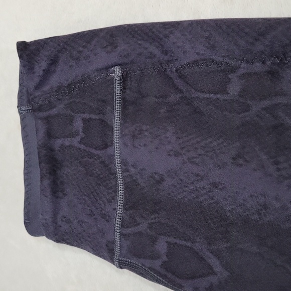 Victoria's Secret Leggings - Picture 5 of 10